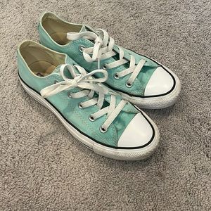 Turquoise converse, women’s size 6